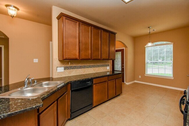 Building Photo - 26923 Glacier Creek Dr