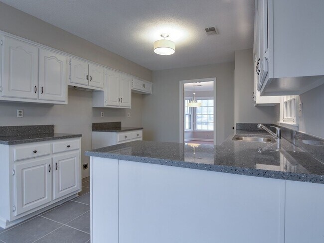 Building Photo - Renovated in Germantown Trails!