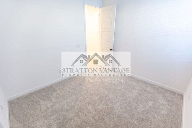 Building Photo - 13413 W Tether Trail