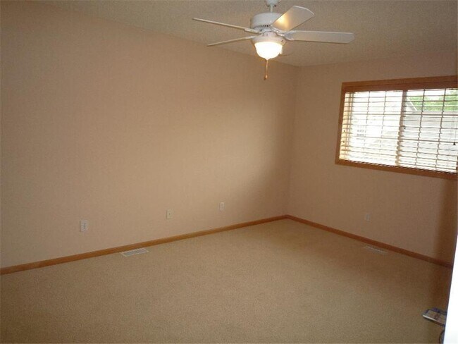 Building Photo - 9777 Belmont Ln