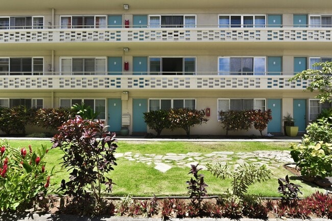 Building Photo - Fully Furnished Pet Friendly  Waikiki 1-Bedroom Condo Near Ala Moana