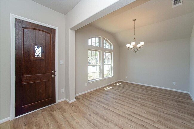 Building Photo - 2926 Grand Hawthorne Rd