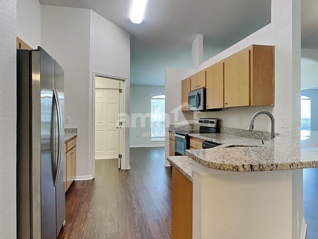 Building Photo - 3244 Sanoma Dr