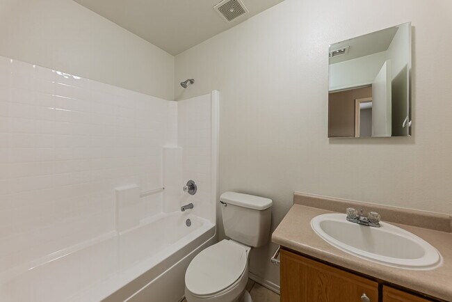 Building Photo - 11834 W Corrine Dr