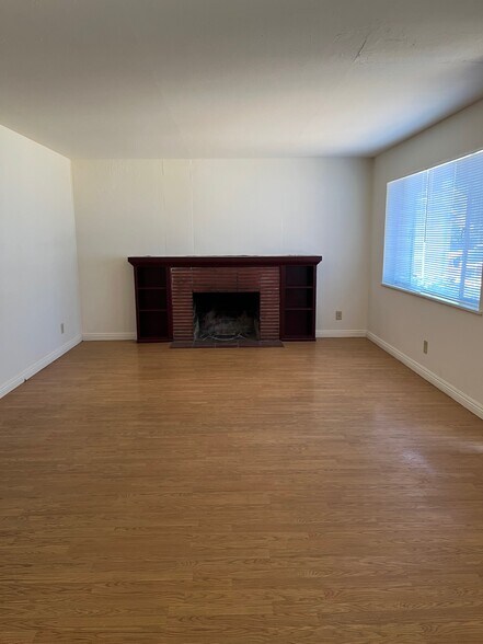 Building Photo - 4405 42nd St