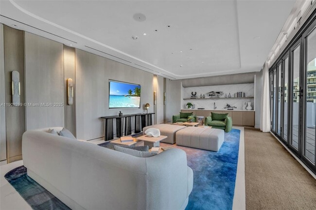 Building Photo - 900 N Ocean Blvd