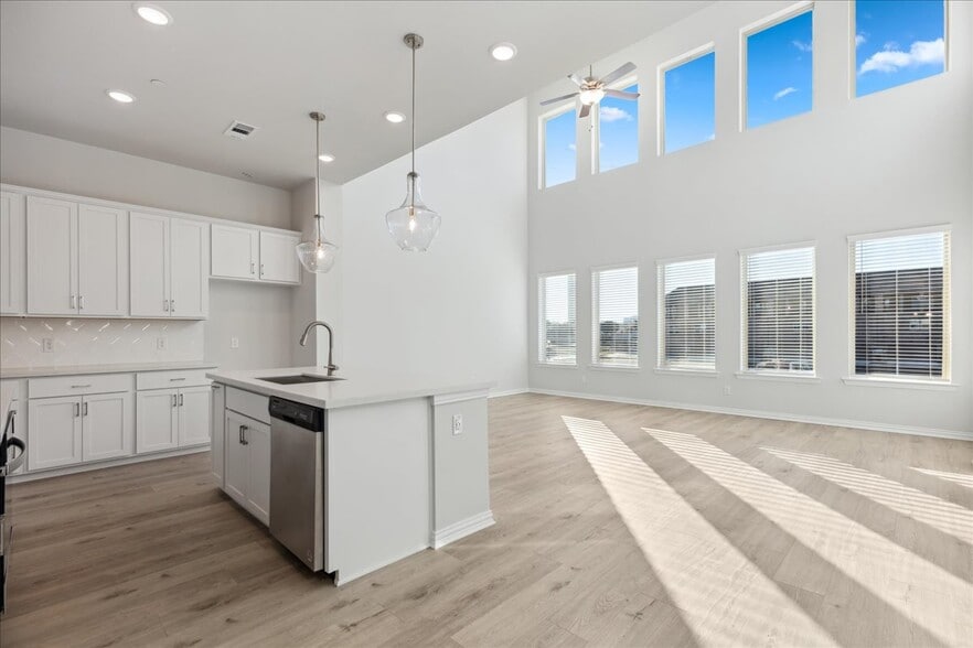 Building Photo - 4157 Willow Pond Dr