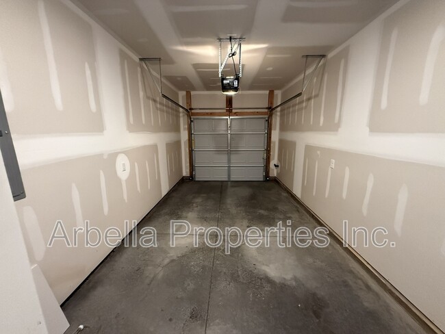Building Photo - 30 Moon Rock Ct