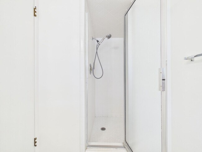 Building Photo - 4 Bedroom family home in Pebble Beach