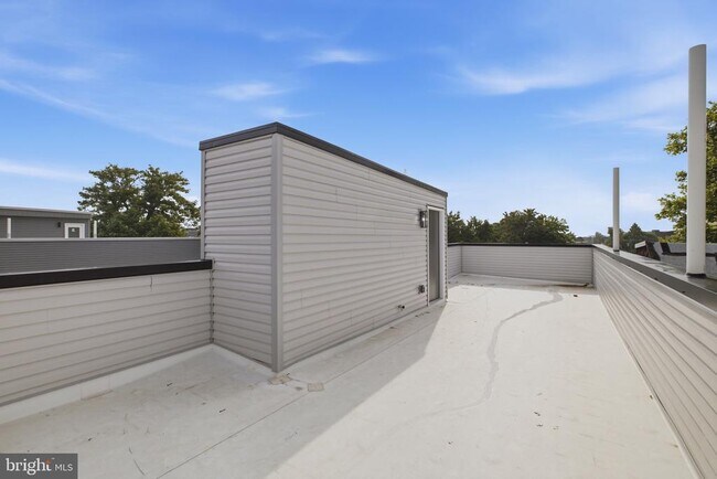 Building Photo - 2503 N 12th St