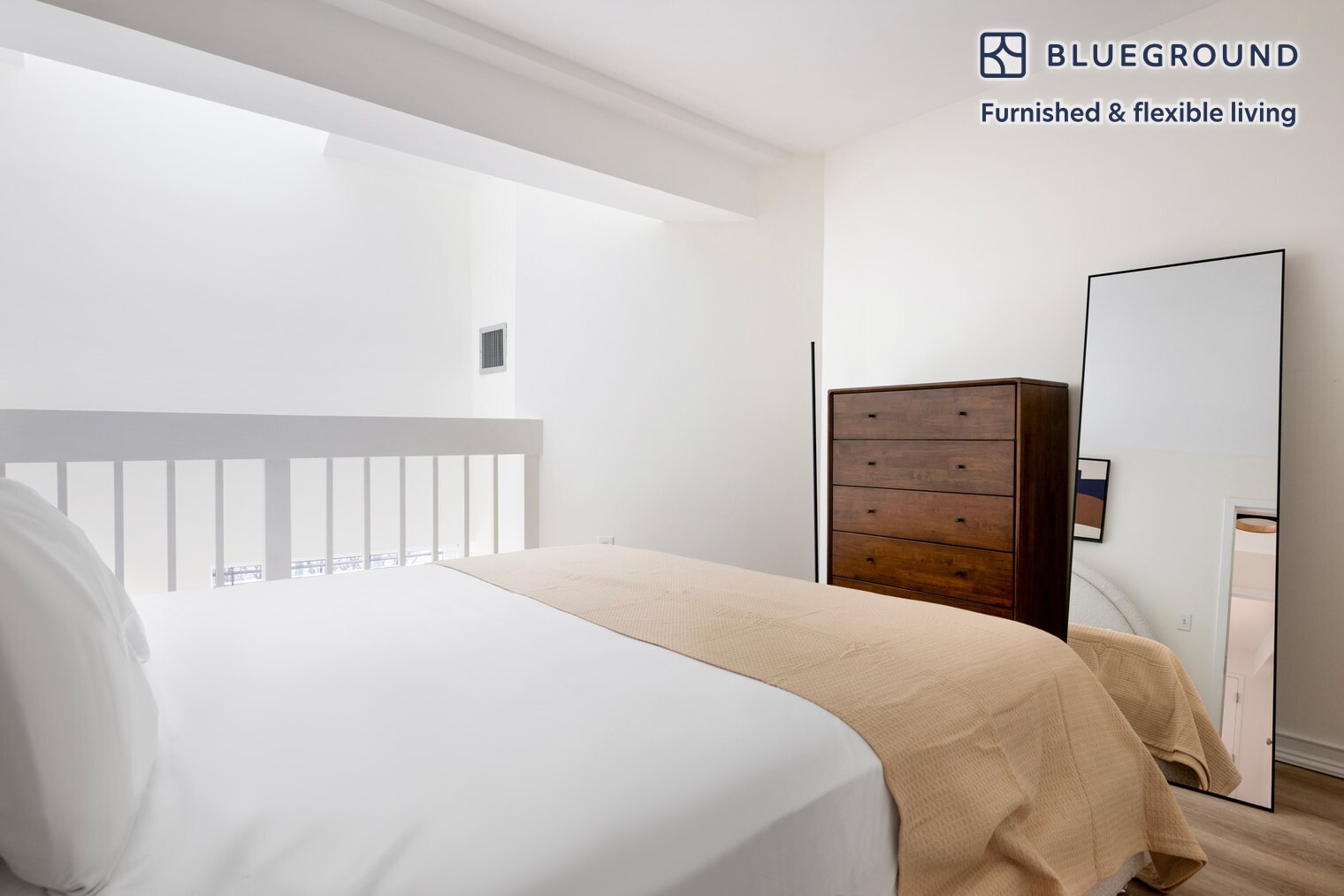 Building Photo - 106 13th St