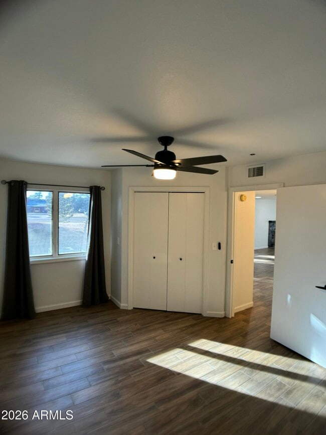 Building Photo - 905 N Beeline Hwy