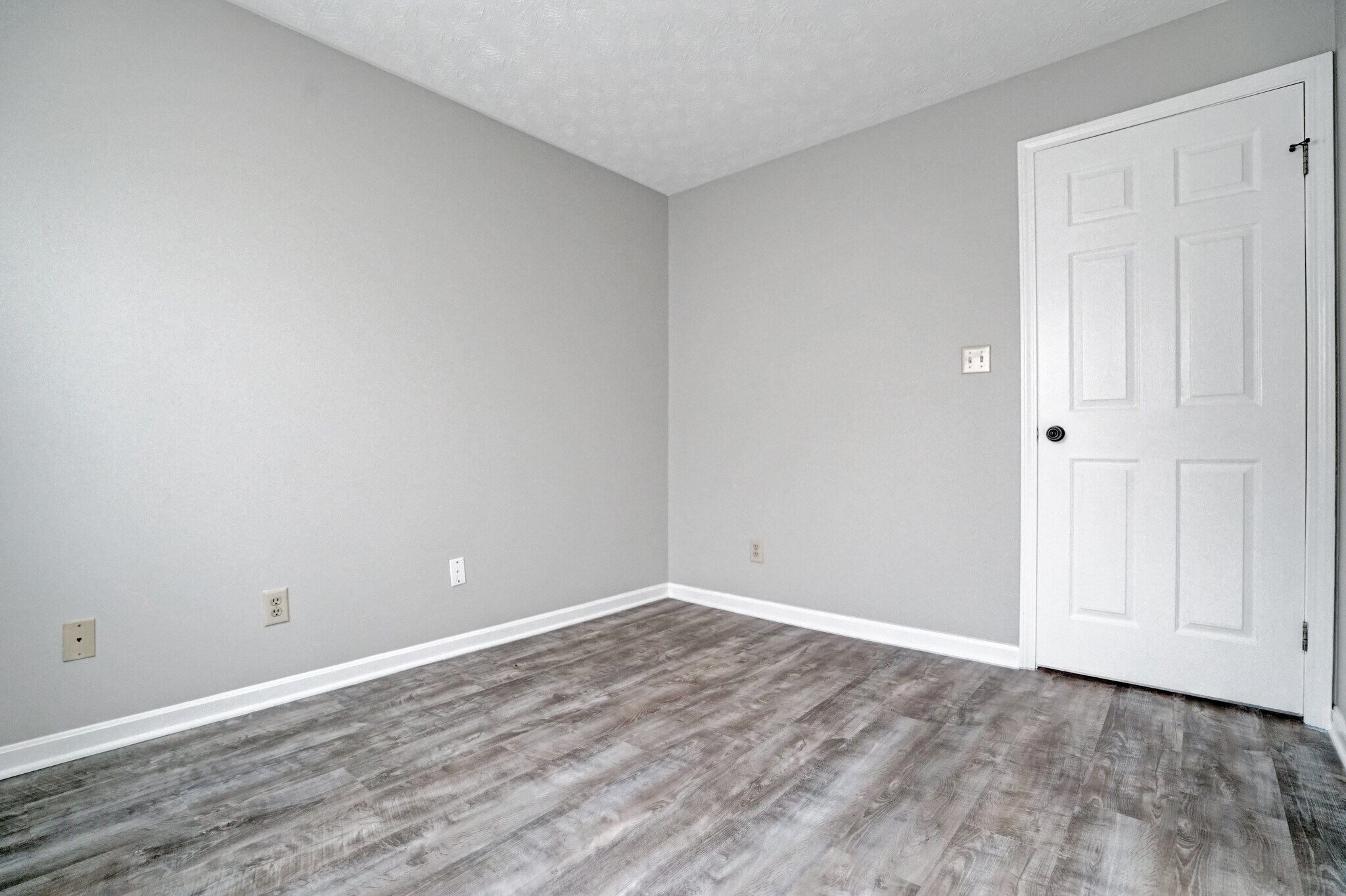 Bedroom 2 - 626 Woods Crossing Dr