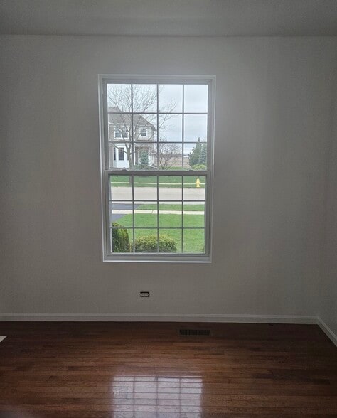 Building Photo - 838 Avalon Way