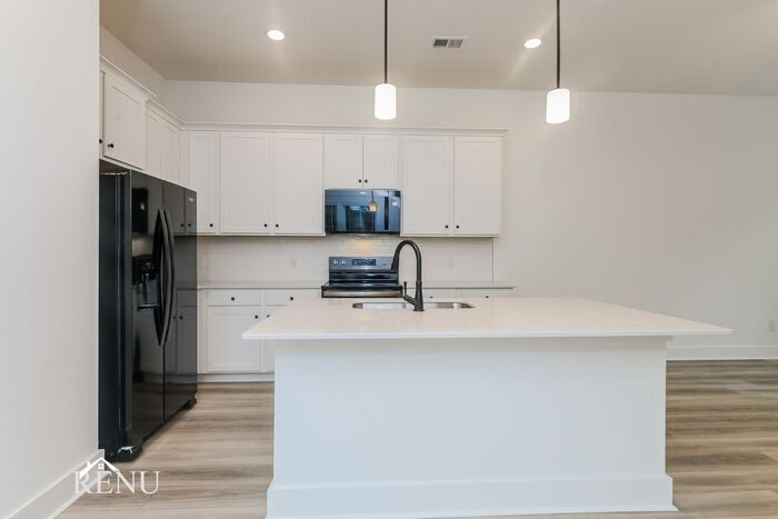 Building Photo - 4275 O'Hear Ave