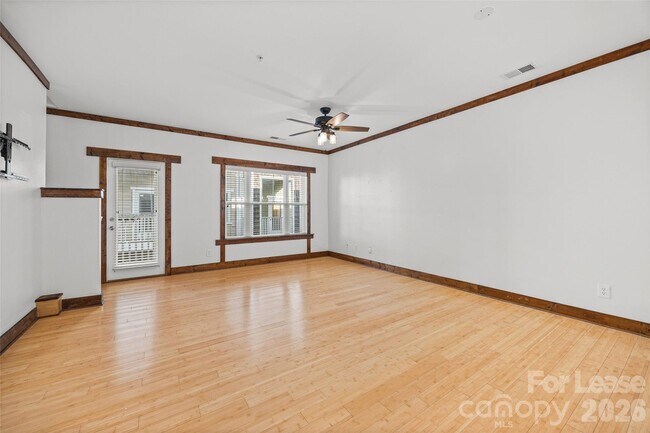 Building Photo - 1733 Matheson Ave