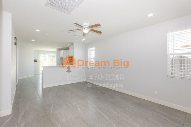 Building Photo - 5167 Peony Ct