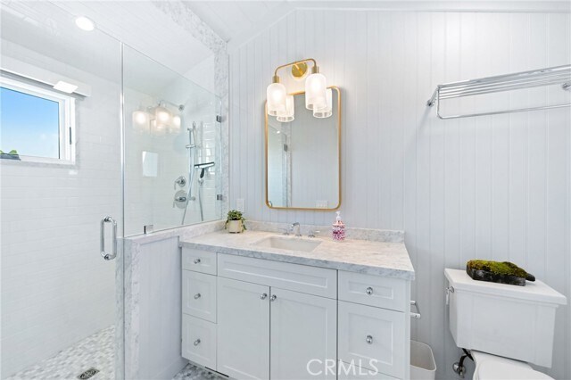 Building Photo - 360 Cliff Dr