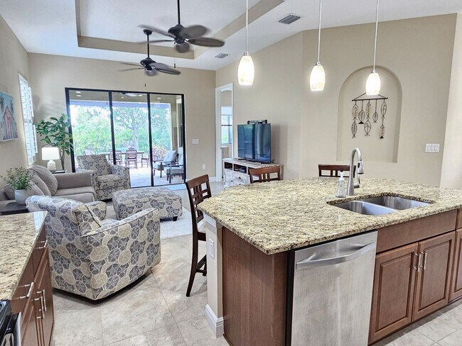 Building Photo - 10361 Crooked Crk Dr