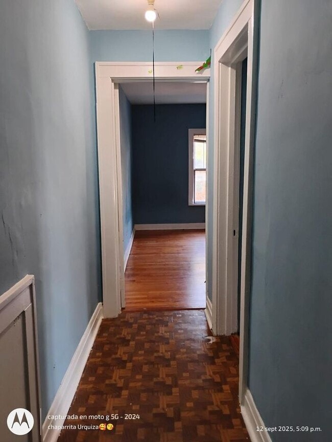 Building Photo - 419 N Princeton Ave