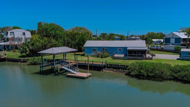 Building Photo - 6347 Salado Rd