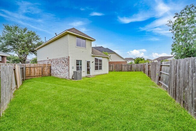 Building Photo - 7103 Biton Dr