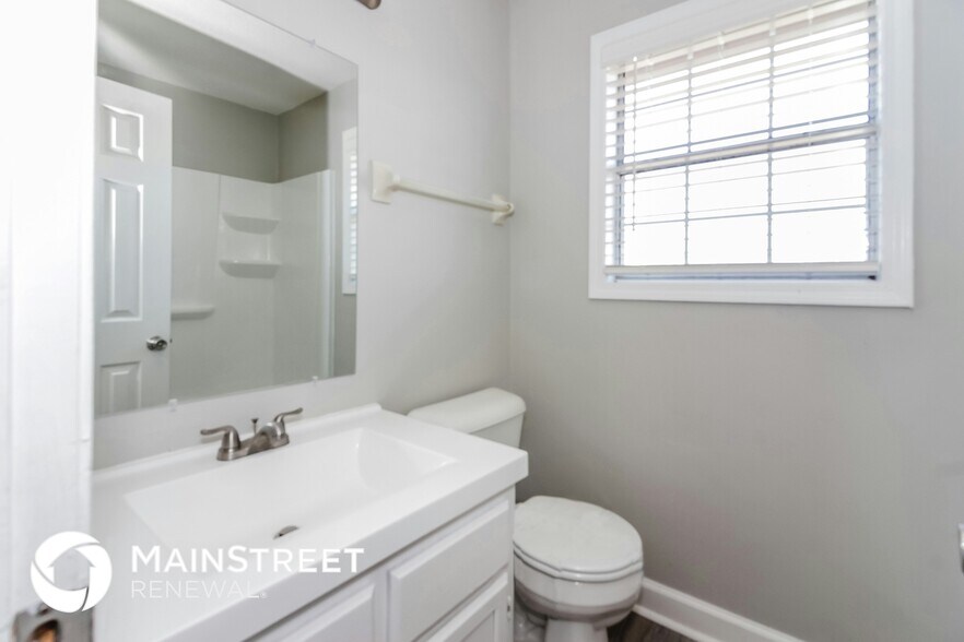 Building Photo - 7172 Market Square Dr