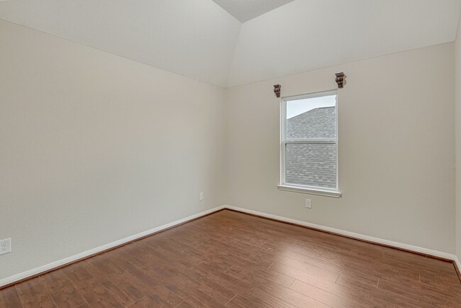 Building Photo - 17602 Stamford Oaks Dr