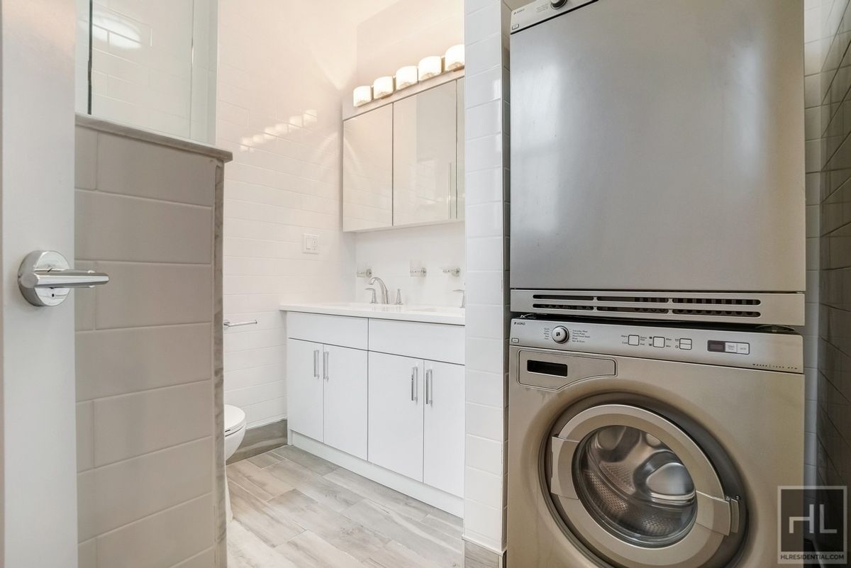 Building Photo - WEST 72 STREET