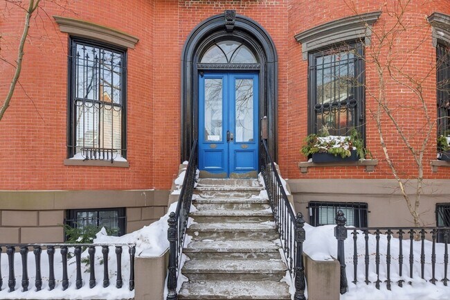 Building Photo - 80 W Concord St