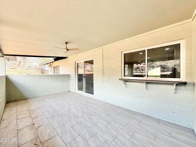 Building Photo - 1701 E Camino del Santo
