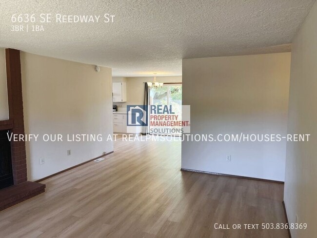 Building Photo - 6636 SE Reedway St