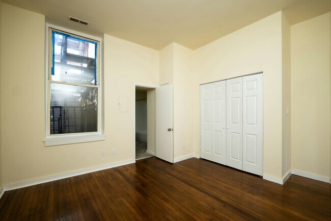 Building Photo - 2102 Maryland Ave