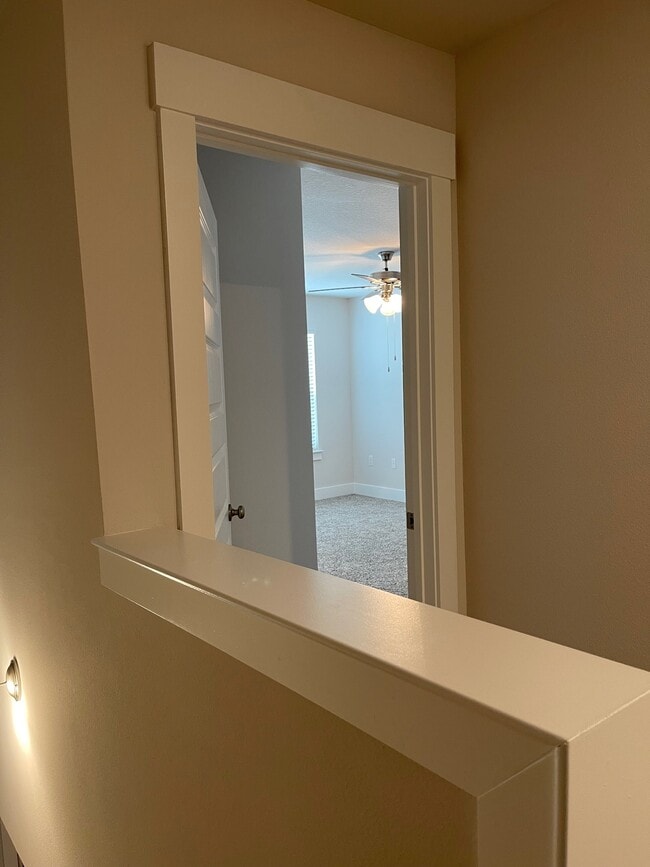 Building Photo - 1630 Iroquois Ct