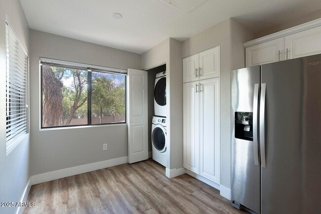 Building Photo - 15252 N 100th St