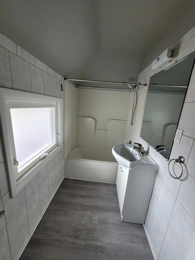 Building Photo - 4168A N 92nd St