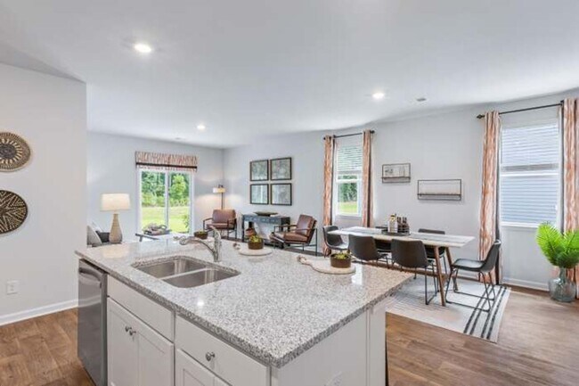 Building Photo - HALF OFF FIRST MONTH RENT - SUMMERVILLE, SC