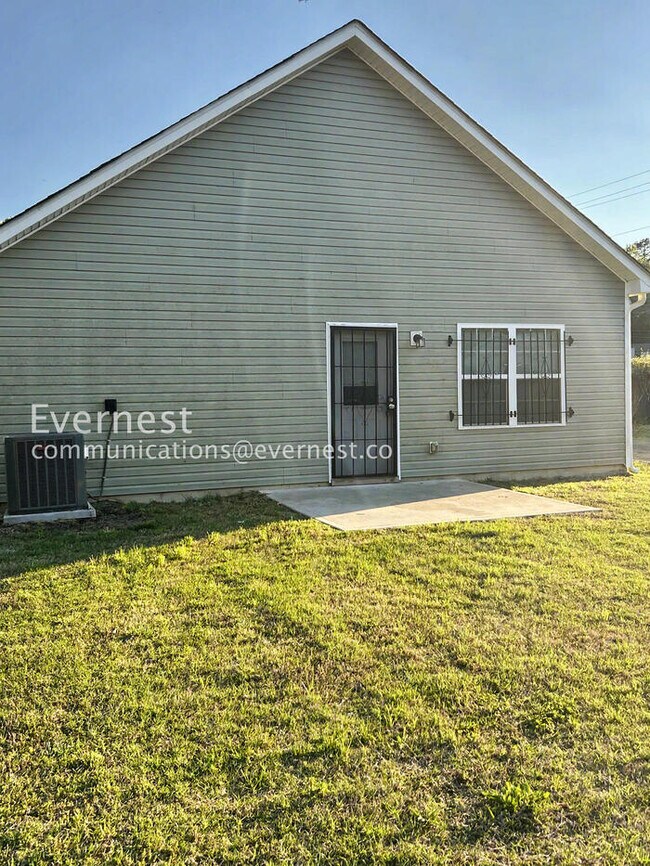 Building Photo - 10828 Mt Holly Rd