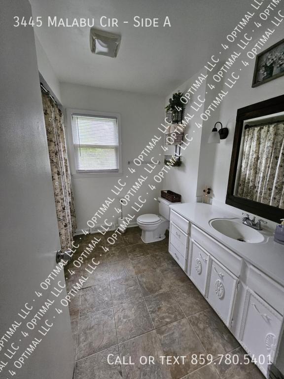 Building Photo - 3445 Malabu Cir