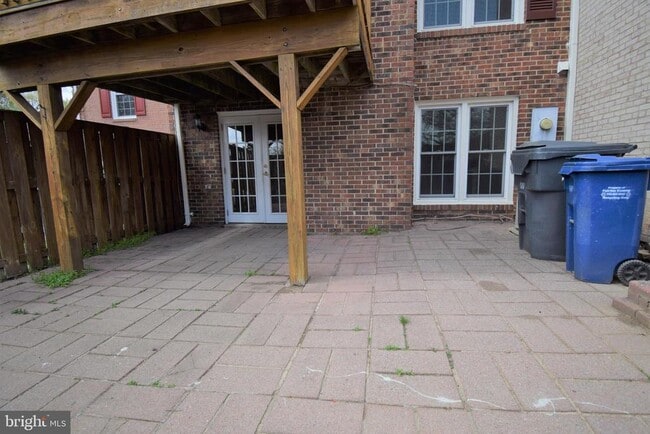 Building Photo - 8243 Cedar Landing Ct