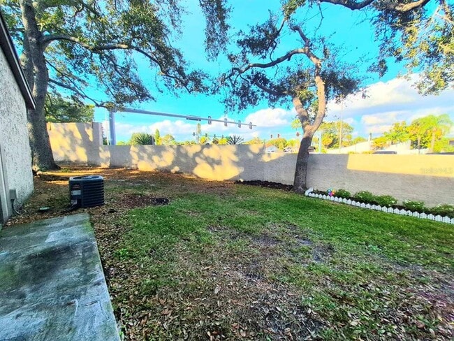 Building Photo - 6345 NEWTOWN Cir