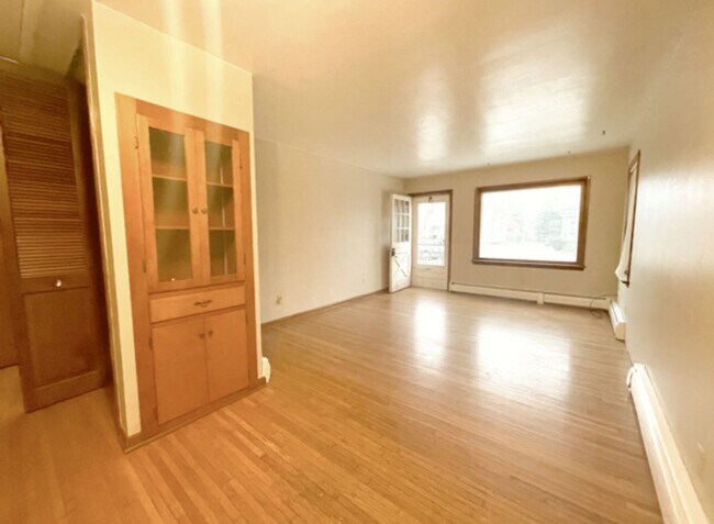 Building Photo - 850 Wright Ave