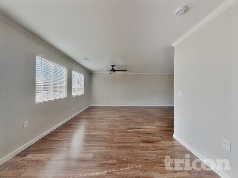 Building Photo - 3079 Stauton Dr