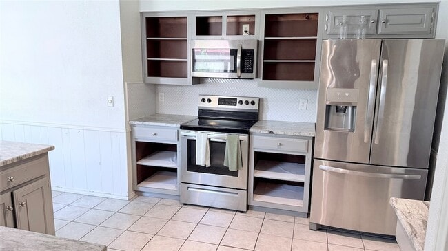 Building Photo - 3120 Osceola Dr