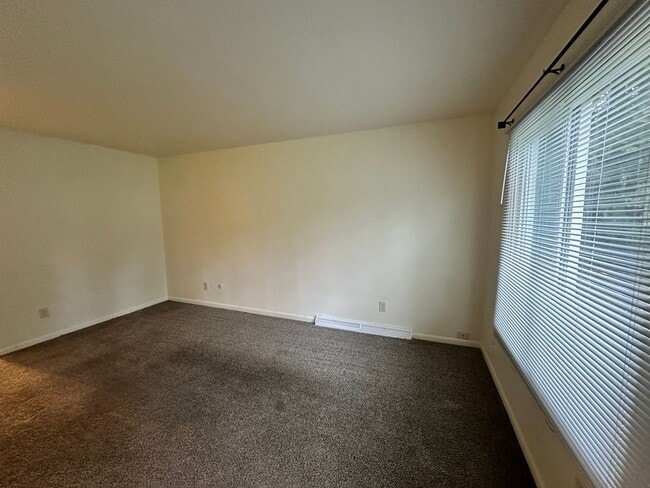 Building Photo - 516-518 N Clarendon St.