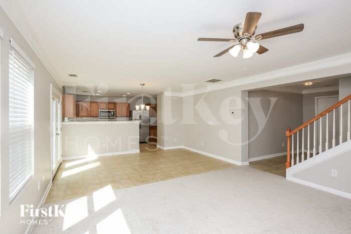 Building Photo - 3981 Cutler Donahoe Way