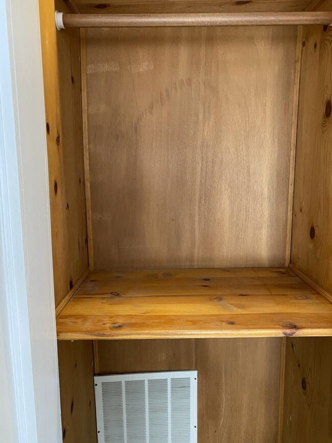 Building Photo - 530 E Passaic Ave