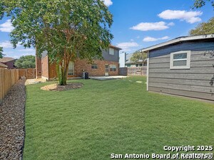Building Photo - 8223 Manderly Pl