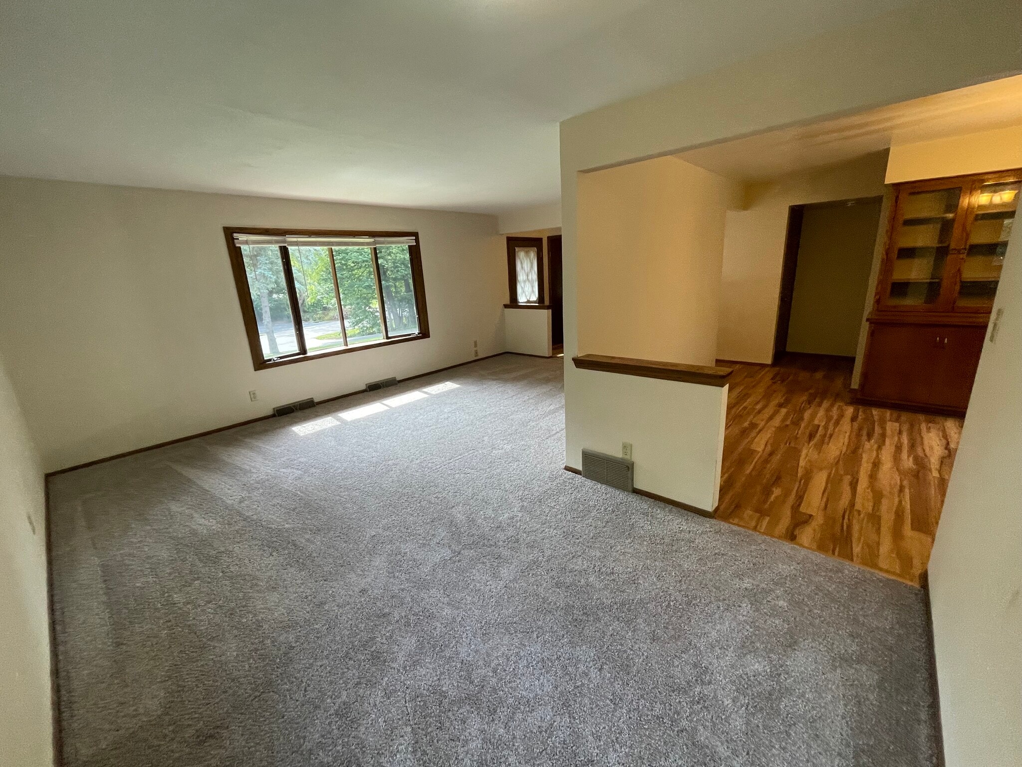 Building Photo - 611 Saint Johns Dr
