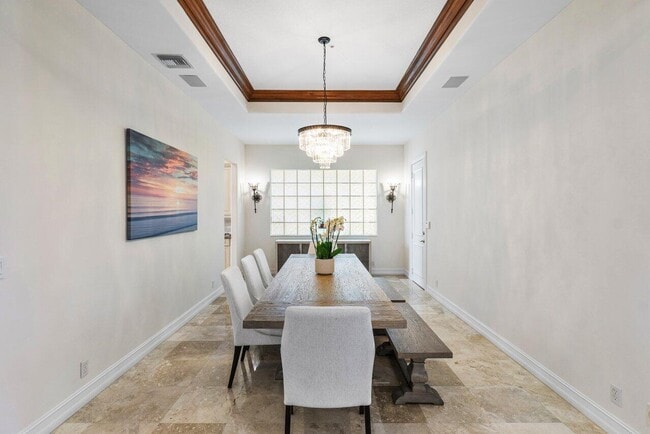 Building Photo - 3632 S Ocean Blvd